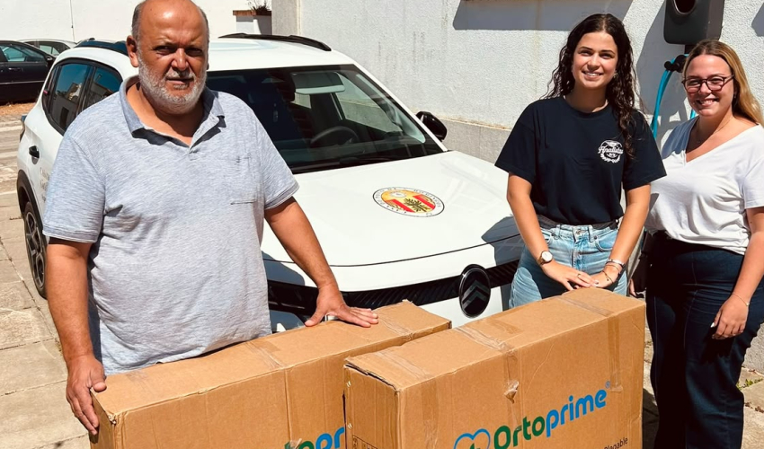 Donativo - Cadeira de Rodas por parte da Comissão de Finalistas 2025/2026 da Escola Secundária Manuel da Fonseca